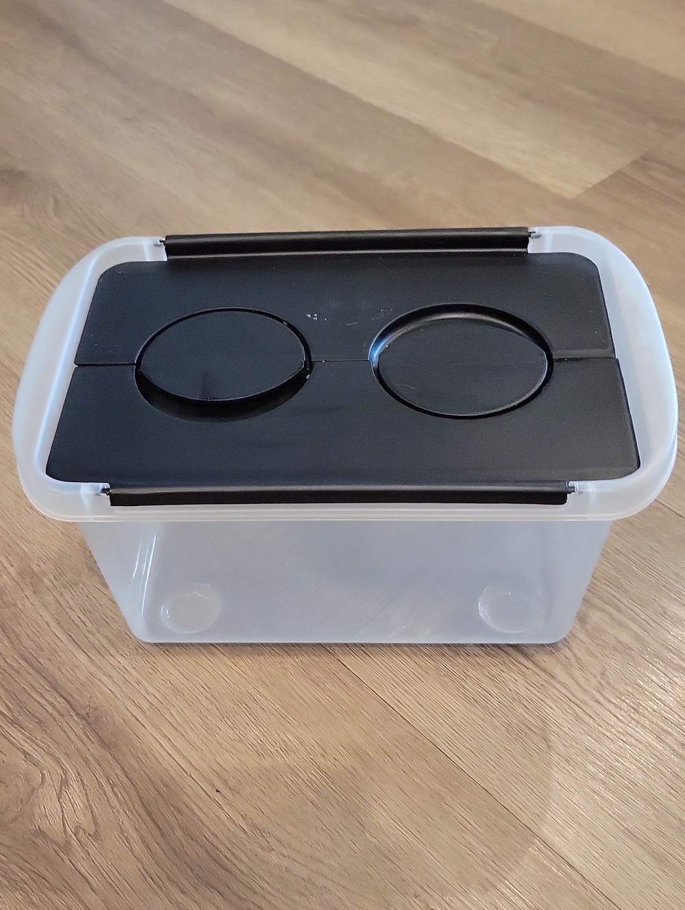 Free With Purchase Storage Tupperware - Picture 2 of 2